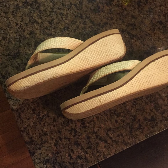 volatile shoes flip flops